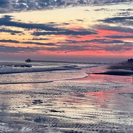 Beautiful Beachfront-Oceanfront First Floor 2Br 2Ba Condo In Cherry Grove, North Myrtle Beach! Renovated With A Fully Equipped Kitchen, 3 Separate Beds, Pool, Private Patio & Steps To The Sand! Exteriér fotografie