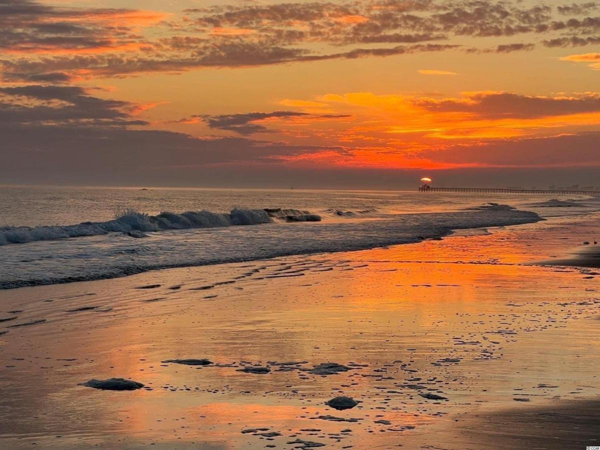 Beautiful Beachfront-Oceanfront First Floor 2Br 2Ba Condo In Cherry Grove, North Myrtle Beach! Renovated With A Fully Equipped Kitchen, 3 Separate Beds, Pool, Private Patio & Steps To The Sand! Exteriér fotografie