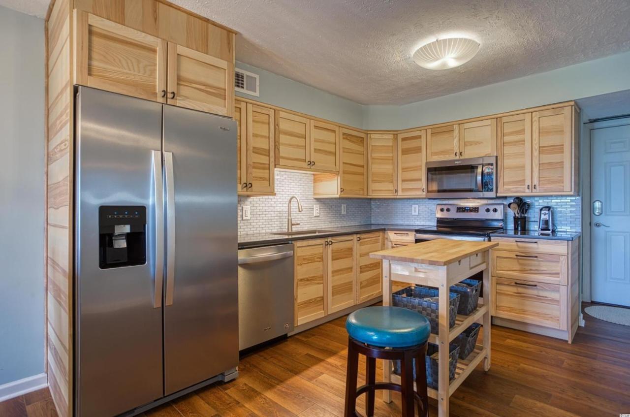 Beautiful Beachfront-Oceanfront First Floor 2Br 2Ba Condo In Cherry Grove, North Myrtle Beach! Renovated With A Fully Equipped Kitchen, 3 Separate Beds, Pool, Private Patio & Steps To The Sand! Exteriér fotografie
